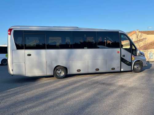 autocar-29-places-1