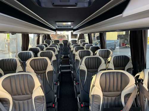 autocar-29-places-4