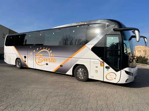 tourliner-57-pax-3